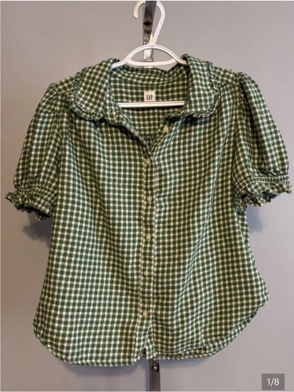 GAP womenâs Short Sleeve Round Collar Plaid/check Green Button Down Med